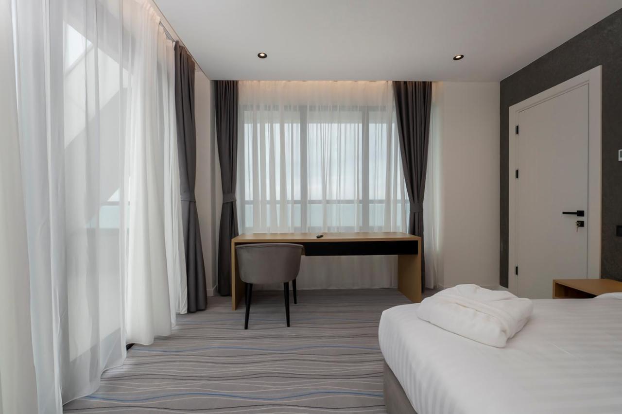 באטומי The Grandeur Hotel מראה חיצוני תמונה
