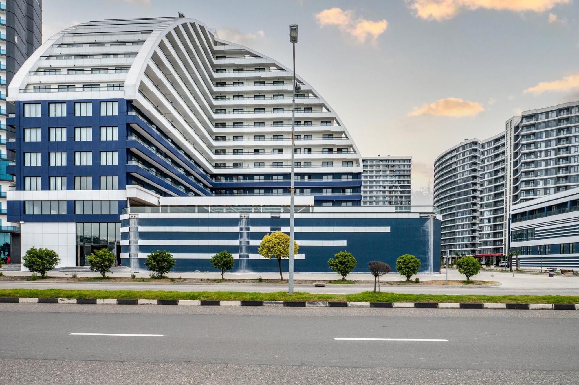 באטומי The Grandeur Hotel מראה חיצוני תמונה